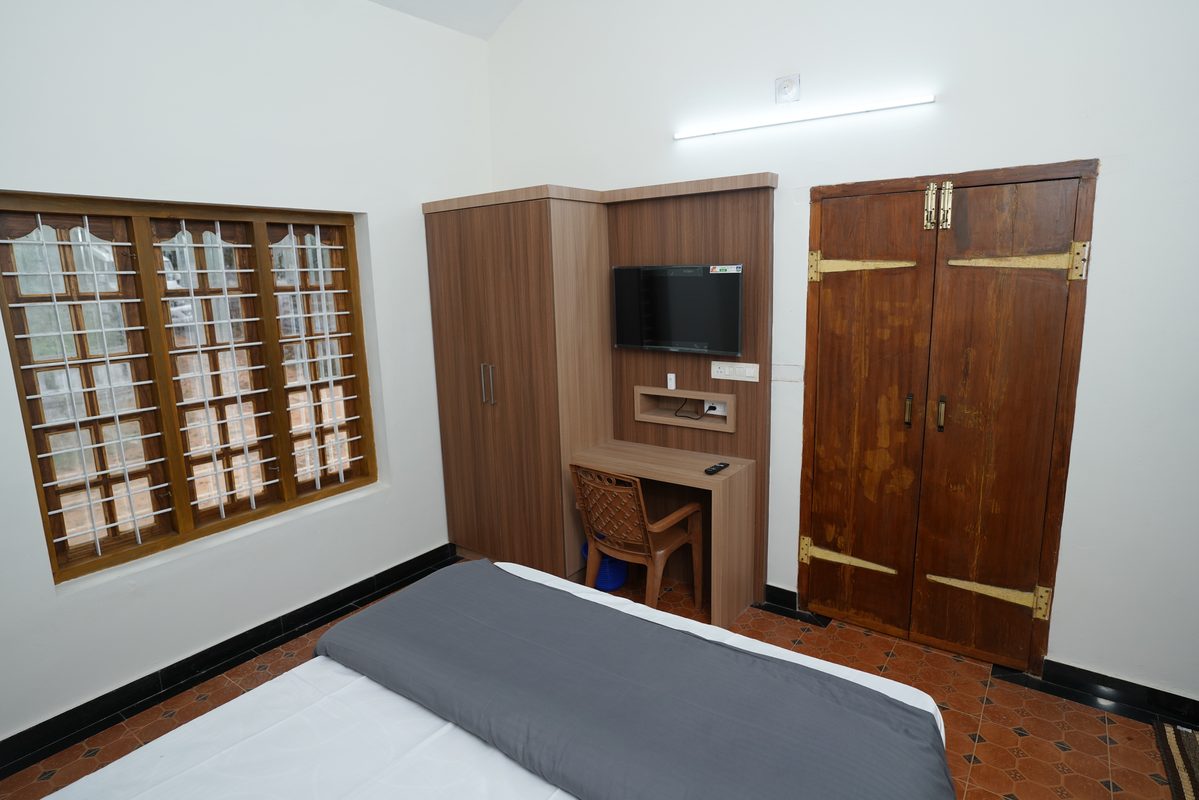 Lalitham room features